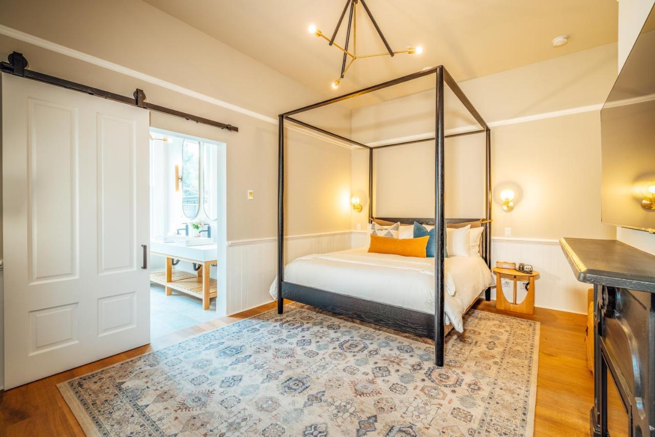 The Ruse Hotel Healdsburg Exterior photo